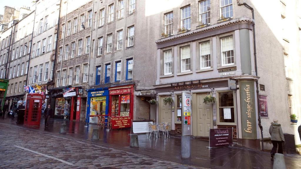 Innercitylets - Royal Mile 에든버러 객실 사진